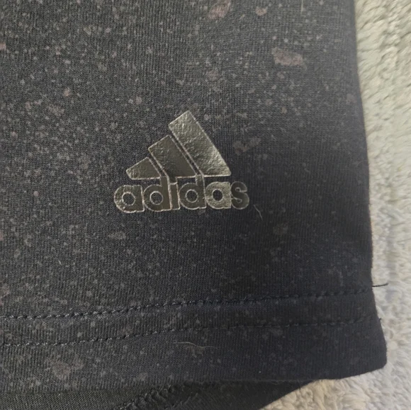 Adidas Women's Black Speckled V-Neck T-Shirt Size Small NWOT - Picture 2 of 4